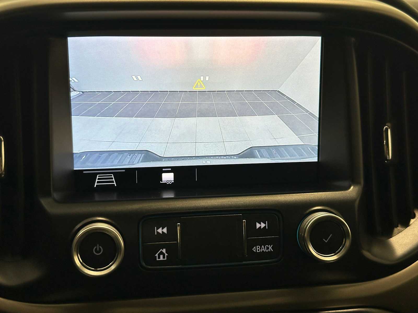 Thumbnail: 2019 Chevrolet Colorado - 14