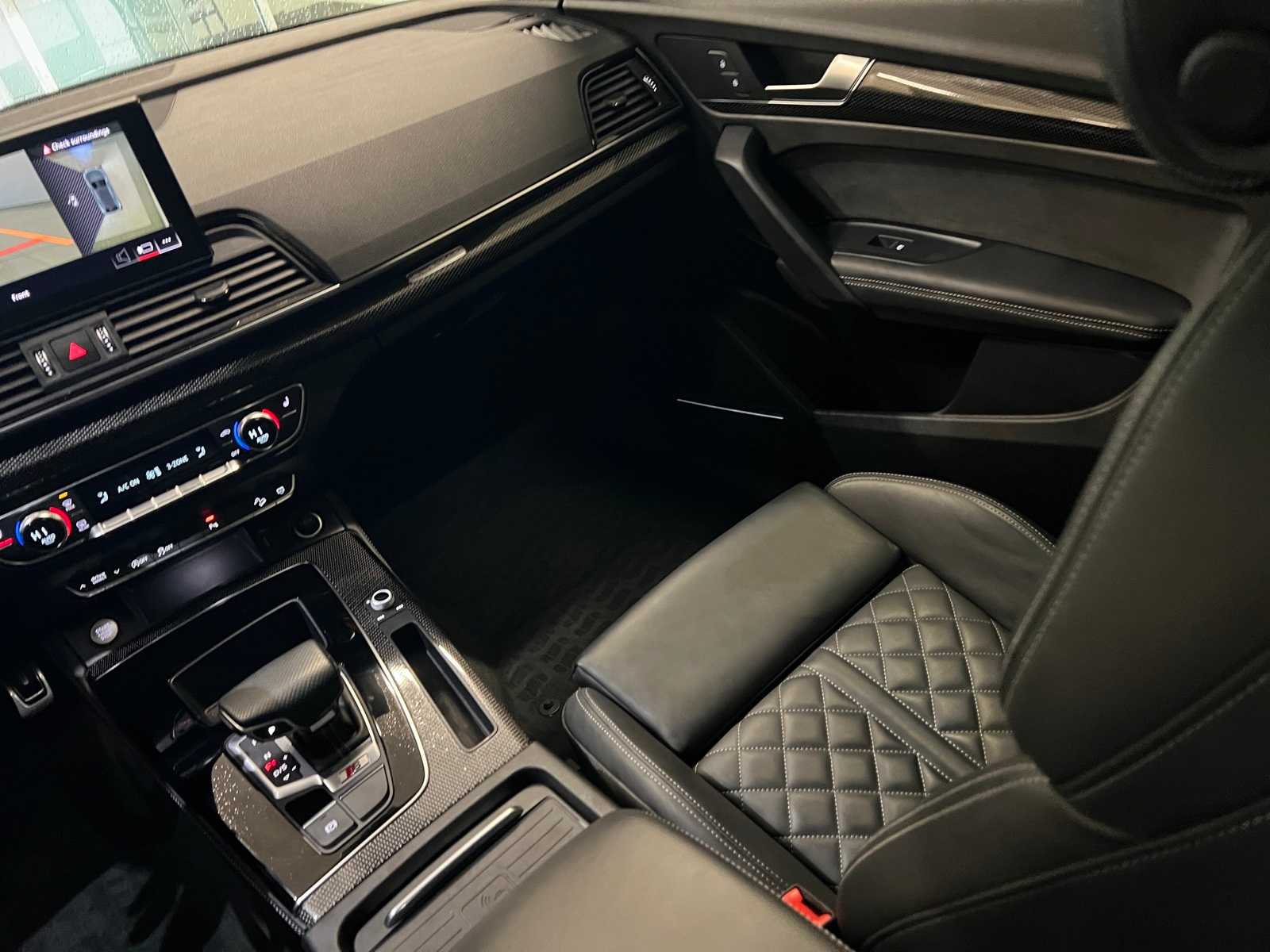 Thumbnail: 2021 Audi SQ5 - 11