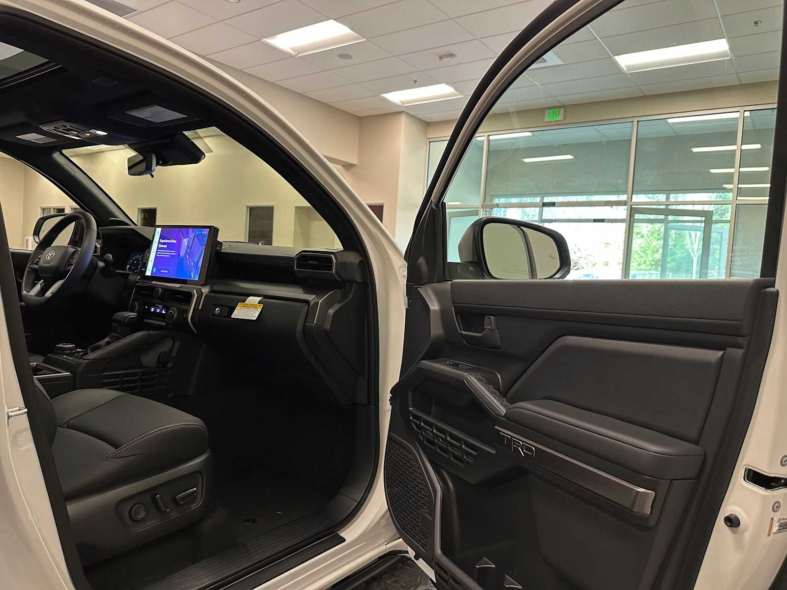 Thumbnail: 2026 Toyota 4Runner - 28