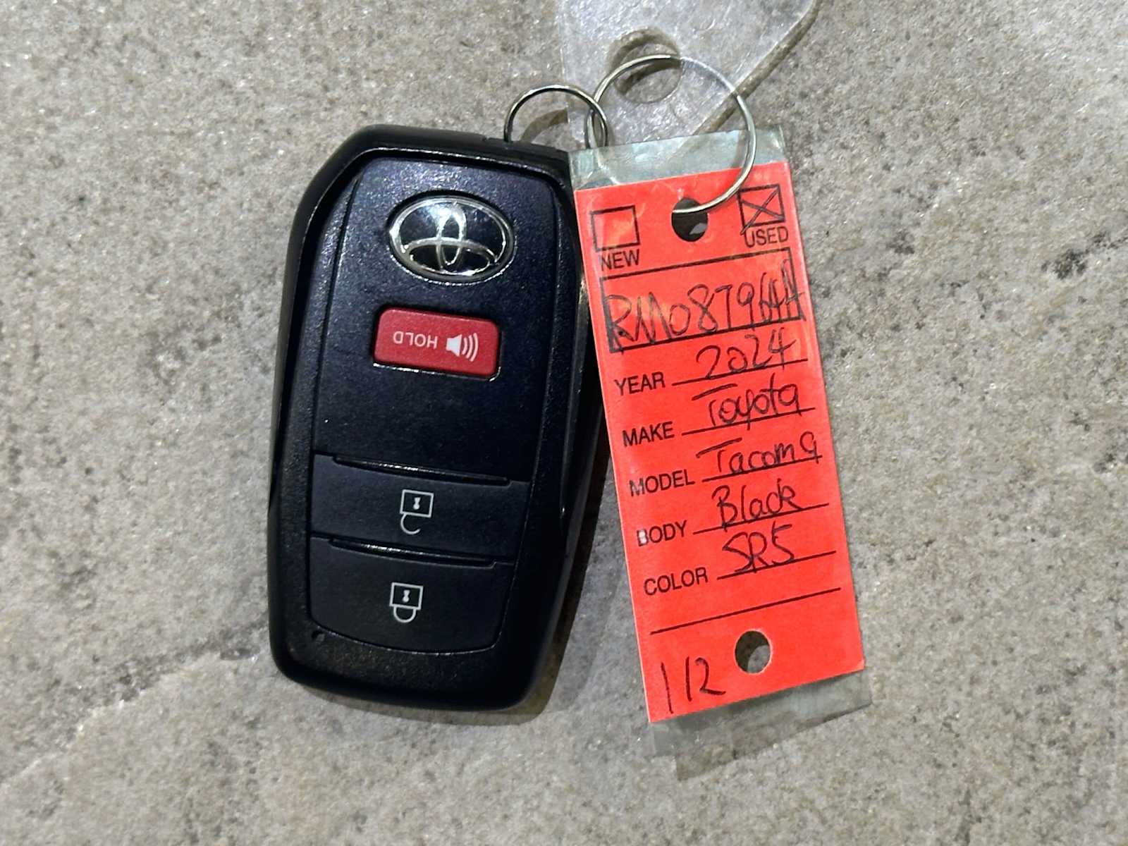 Thumbnail: 2024 Toyota Tacoma - 32