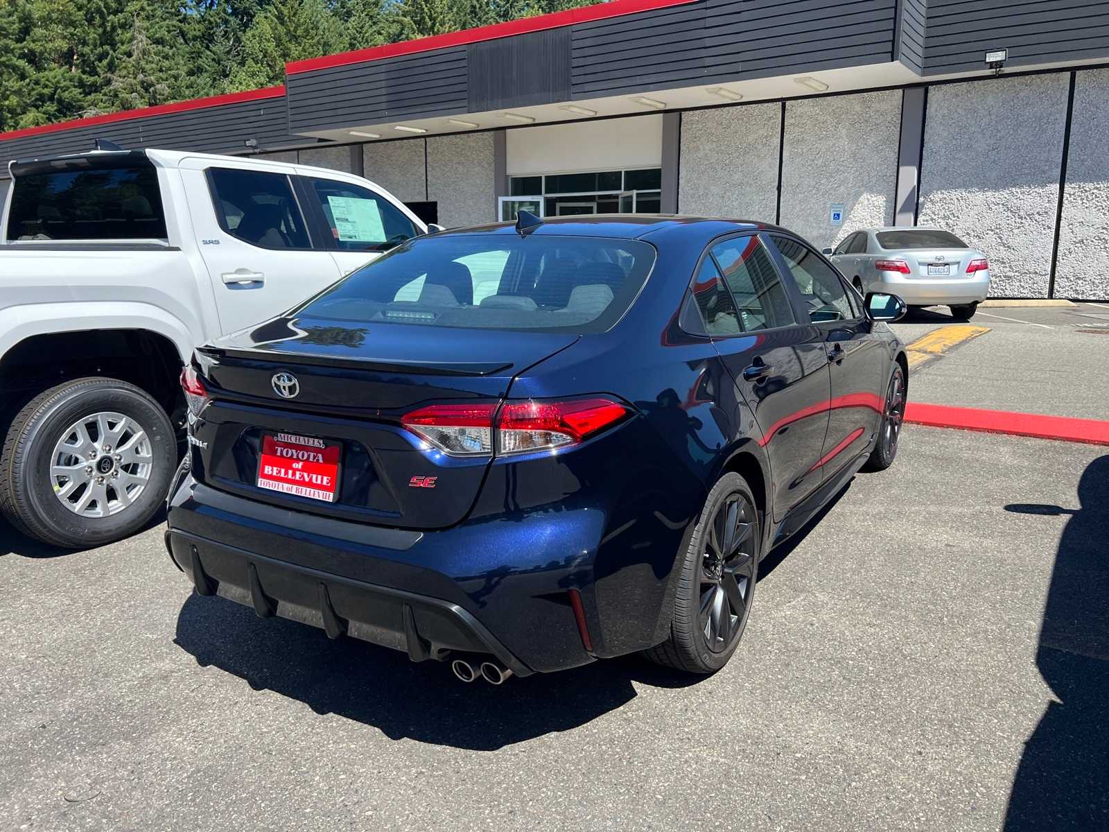 Thumbnail: 2023 Toyota Corolla - 6