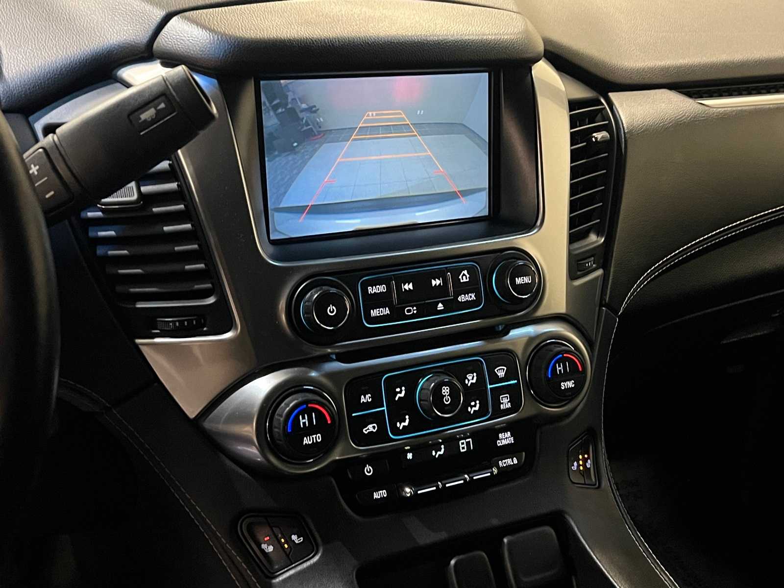 Thumbnail: 2015 Chevrolet Tahoe - 24