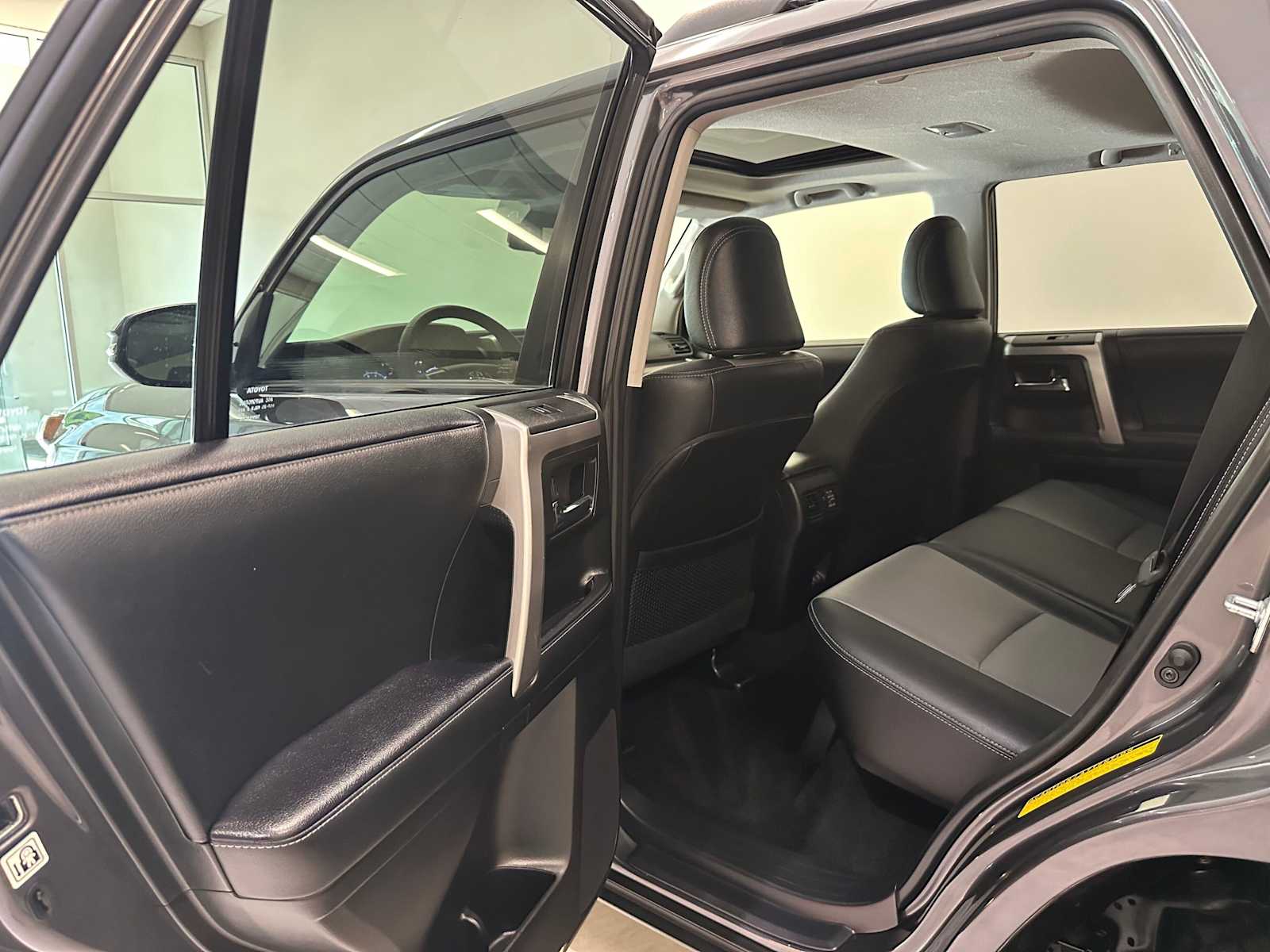 Thumbnail: 2021 Toyota 4Runner - 24