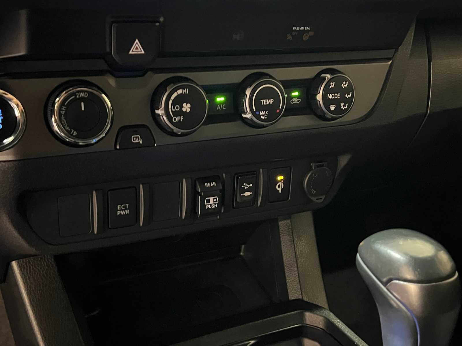 Thumbnail: 2019 Toyota Tacoma - 23