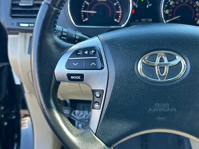 Thumbnail: 2011 Toyota Highlander - 22