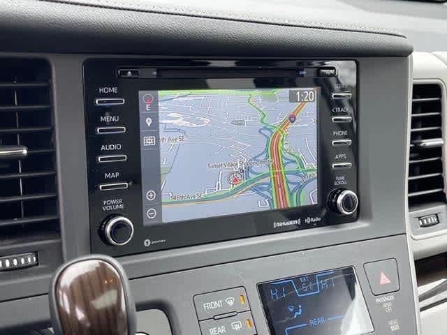 Thumbnail: 2020 Toyota Sienna - 31