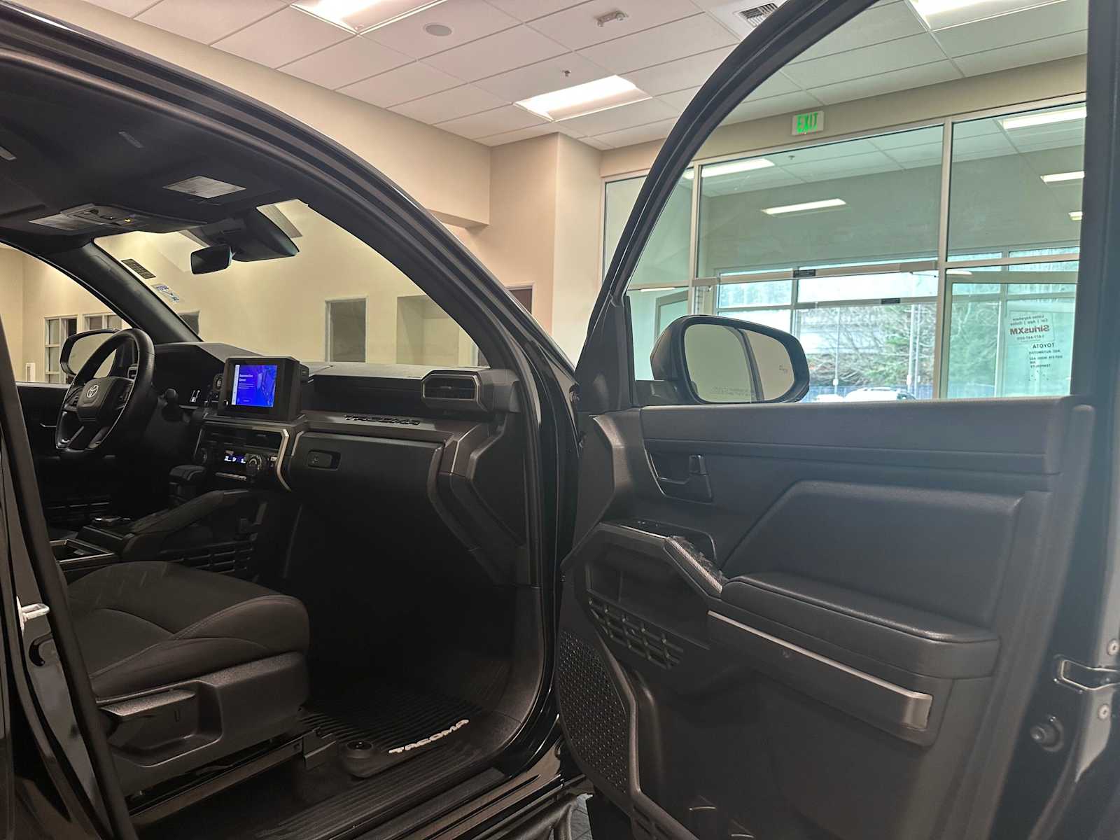 Thumbnail: 2024 Toyota Tacoma - 28