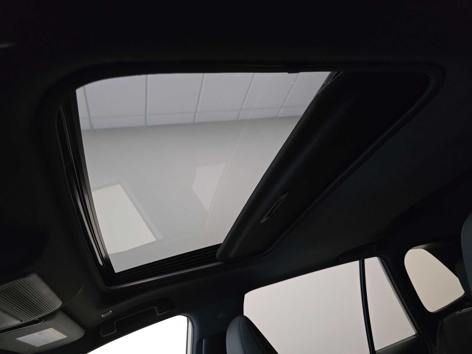 Thumbnail: 2026 Toyota RAV4 - 21