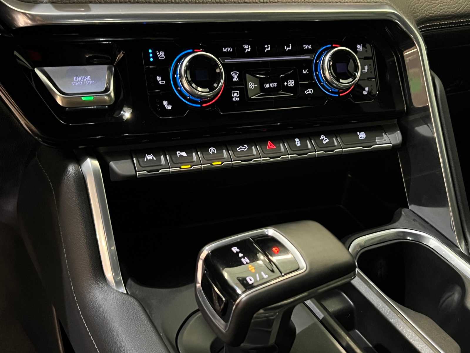 Thumbnail: 2023 GMC Sierra 1500 - 24