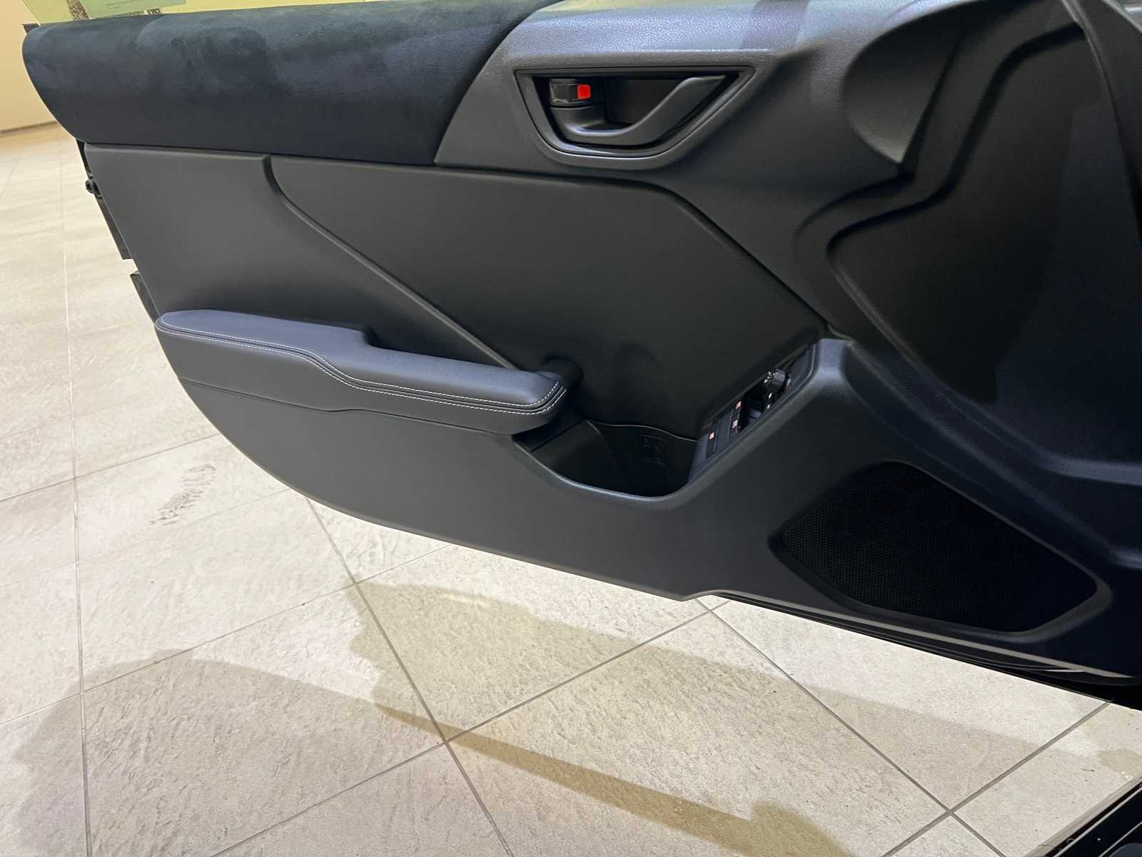 Thumbnail: 2025 Toyota GR86 - 15