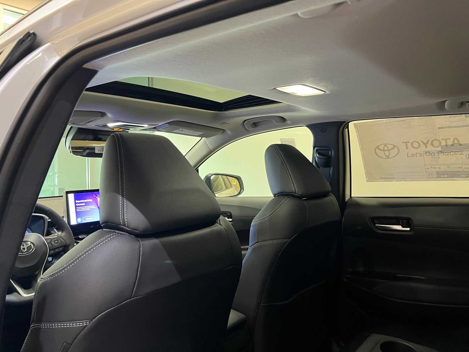 Thumbnail: 2026 Toyota Corolla Cross - 12