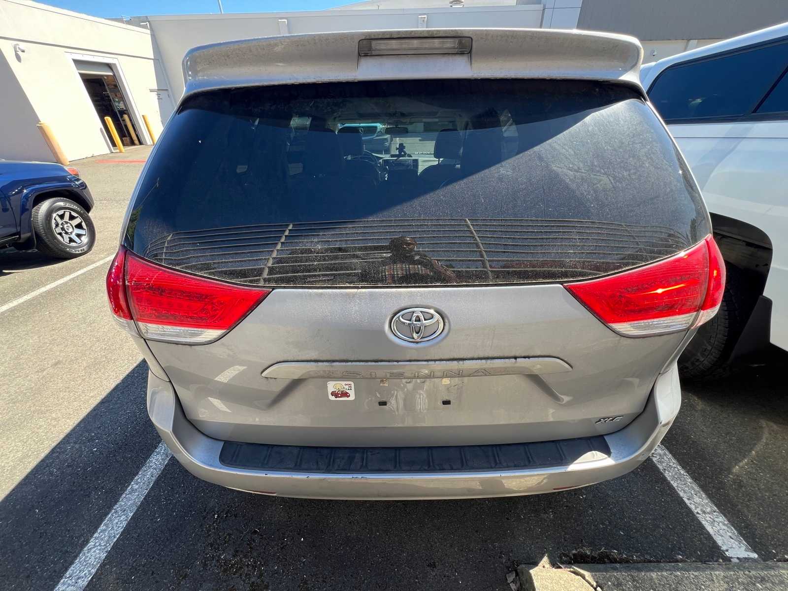 Thumbnail: 2012 Toyota Sienna - 10