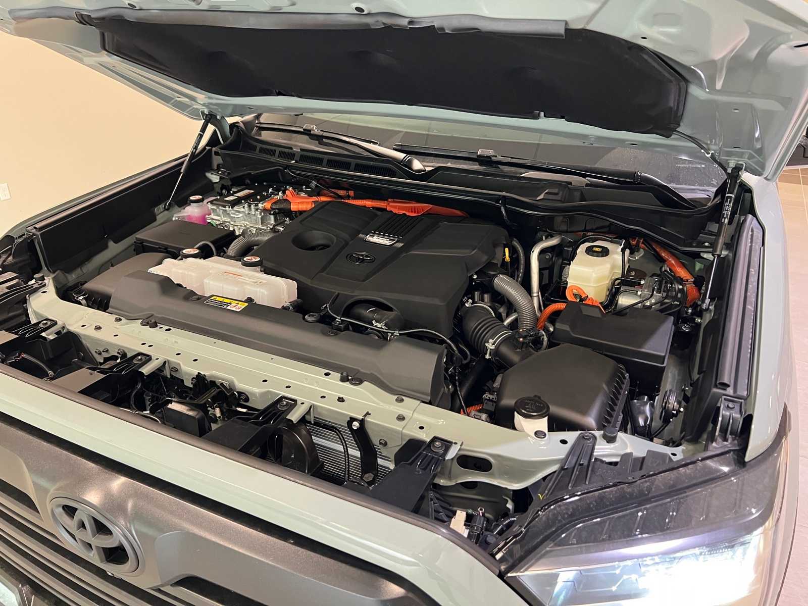 Thumbnail: 2025 Toyota Tundra - 9