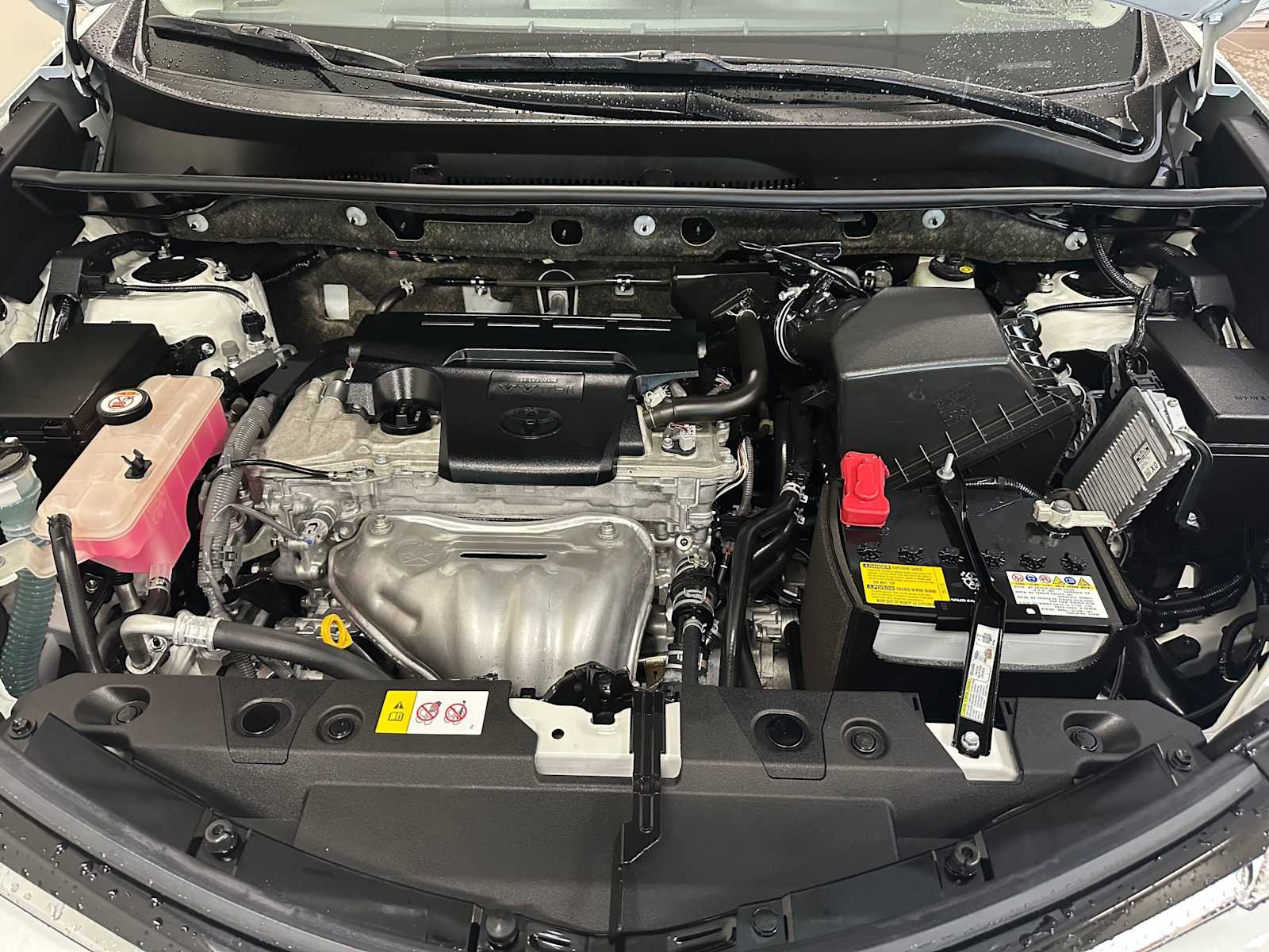 Thumbnail: 2018 Toyota RAV4 - 9