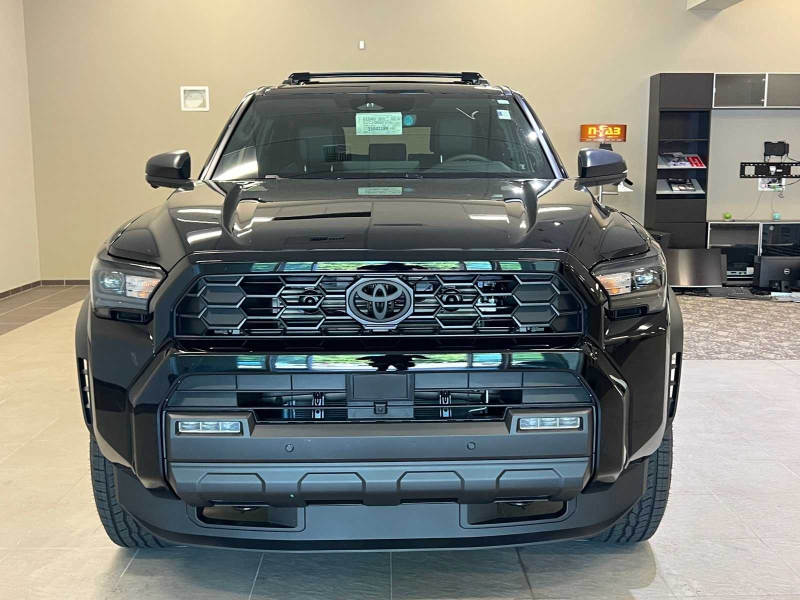 Thumbnail: 2025 Toyota 4Runner - 8