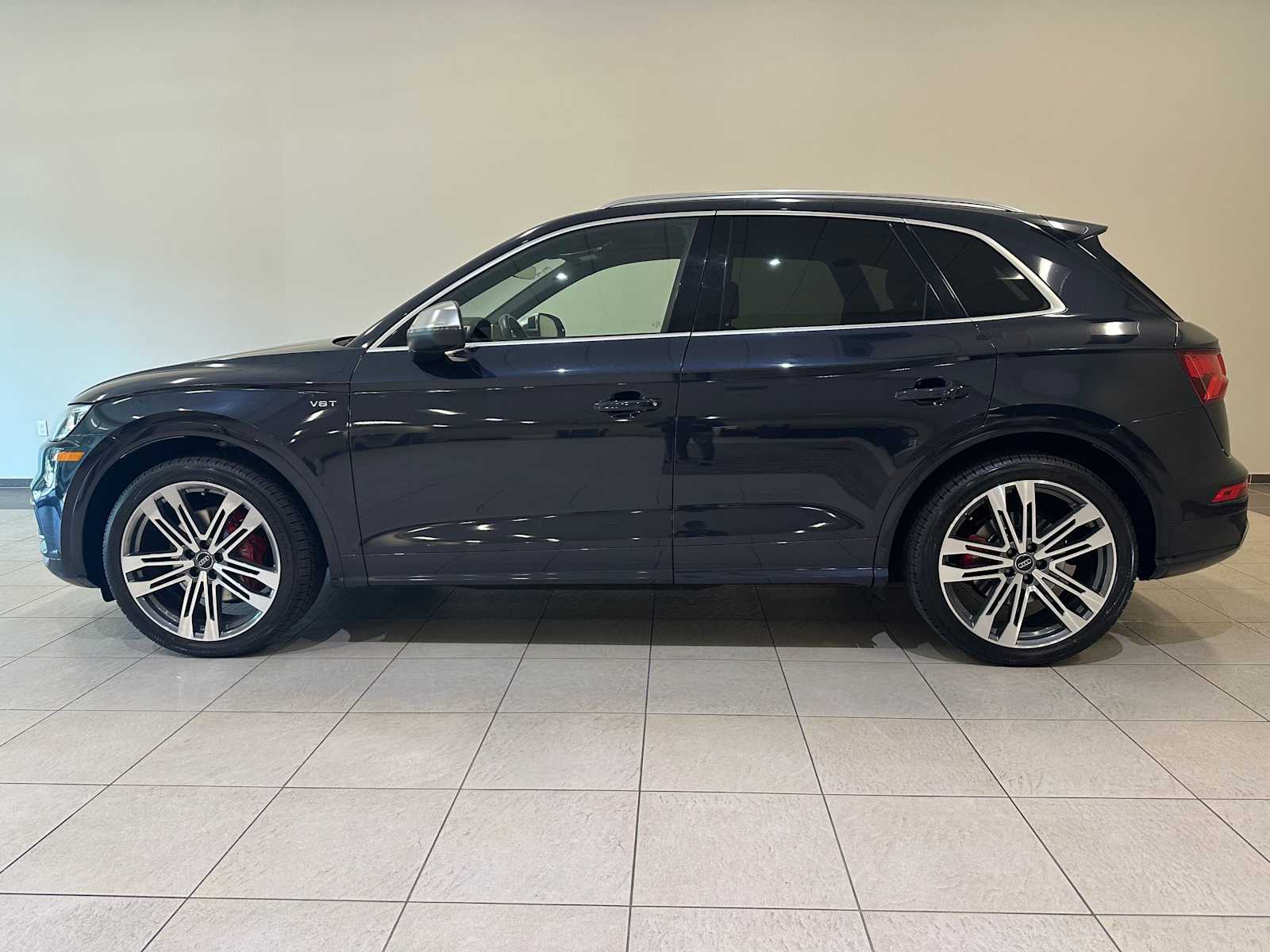 Thumbnail: 2018 Audi SQ5 - 3