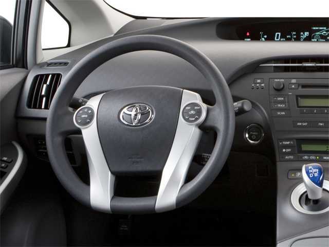 Thumbnail: 2011 Toyota Prius - 4