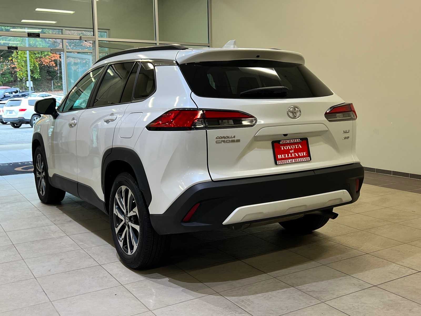 Thumbnail: 2023 Toyota Corolla Cross - 4