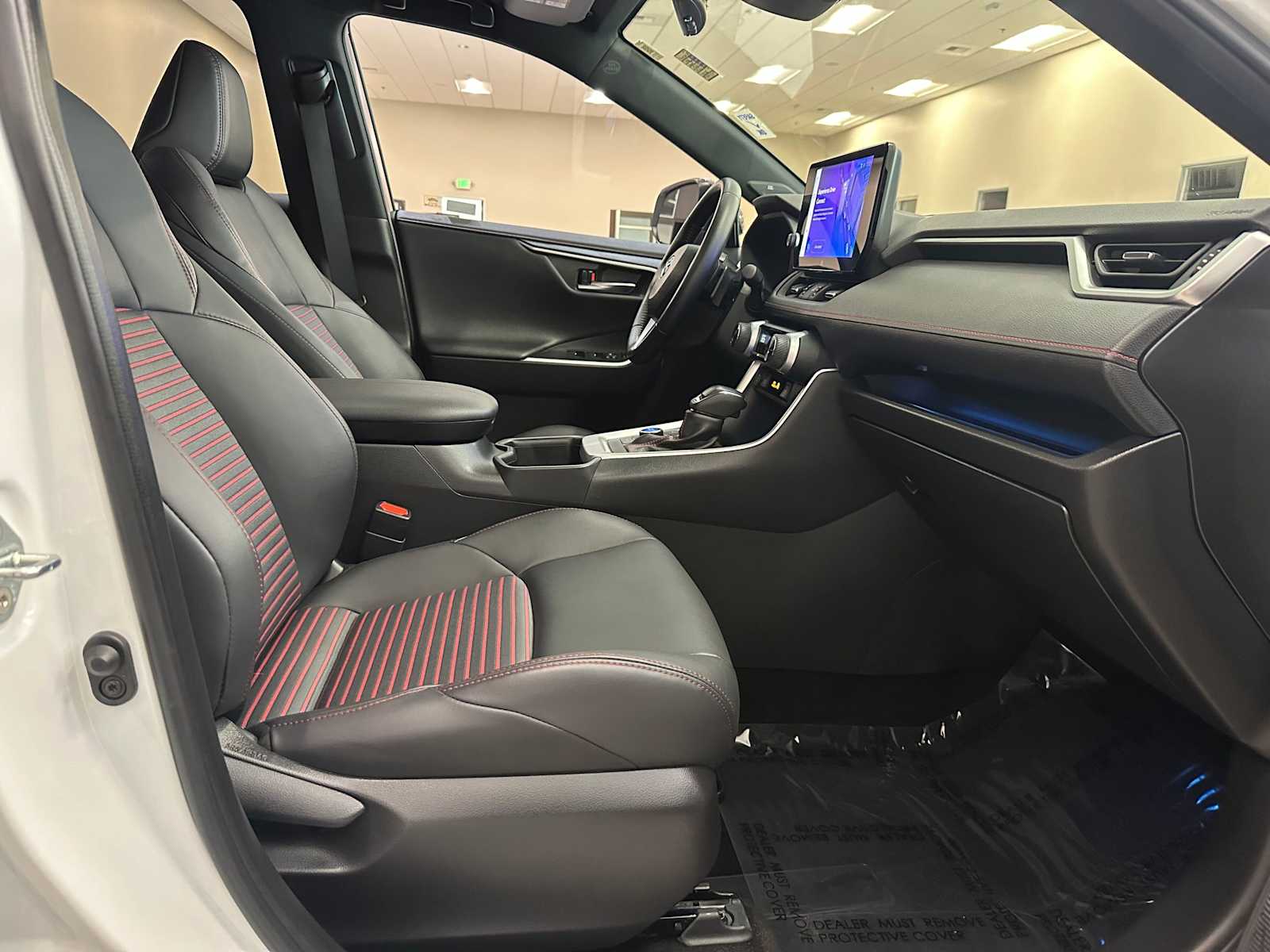 Thumbnail: 2024 Toyota RAV4 - 26