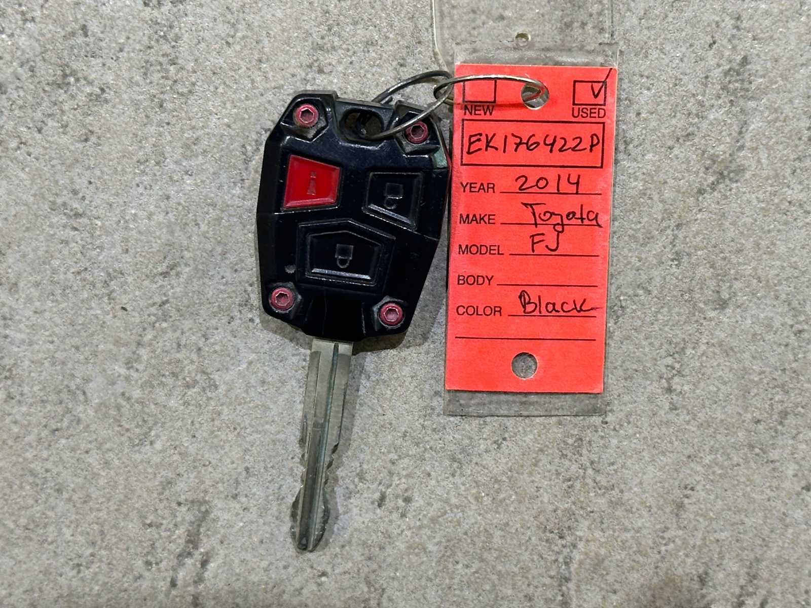 Thumbnail: 2014 Toyota FJ Cruiser - 30