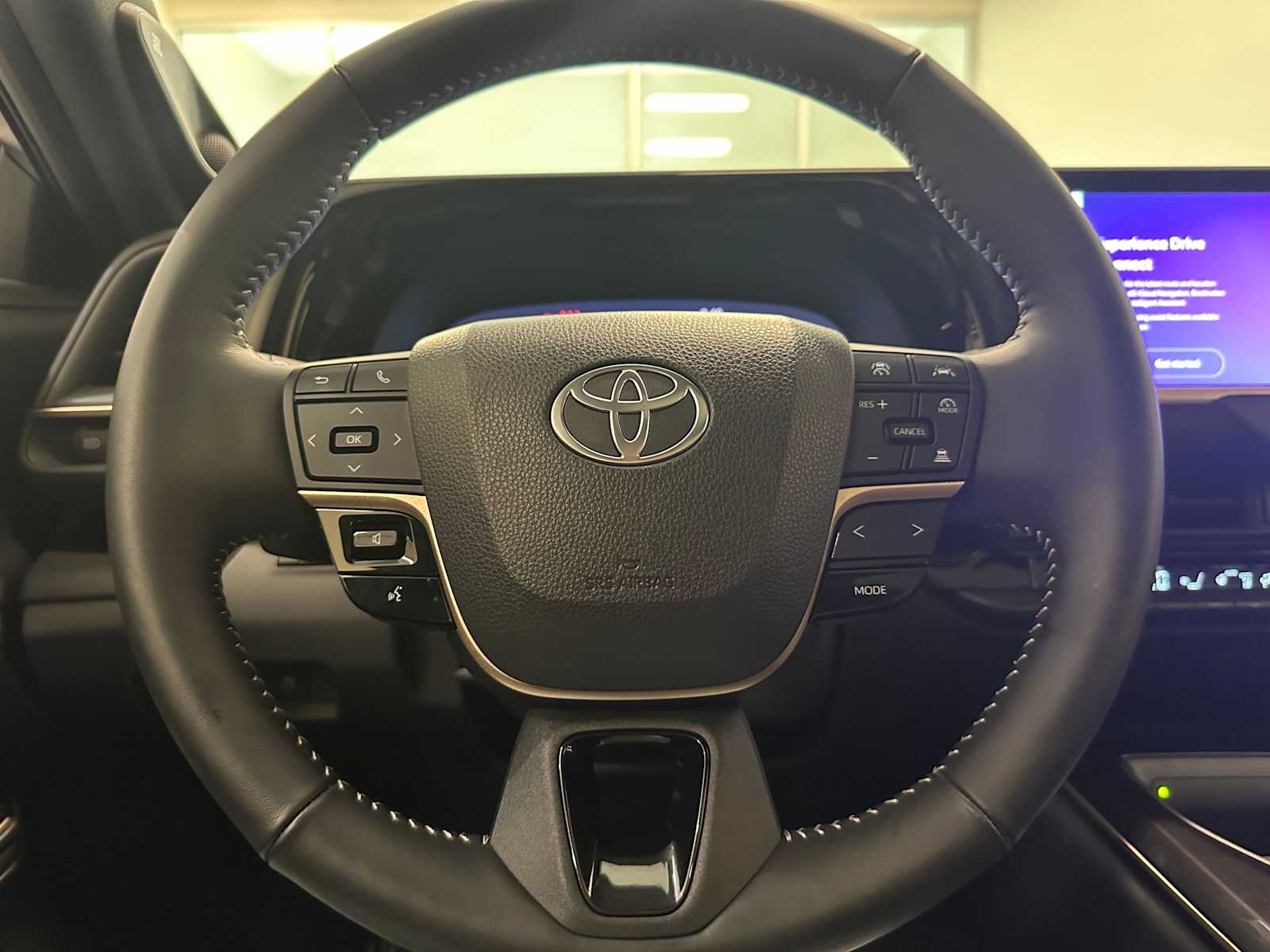 Thumbnail: 2025 Toyota Crown Signia - 10