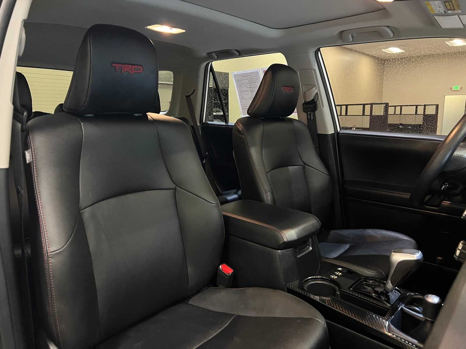 Thumbnail: 2022 Toyota 4Runner - 14