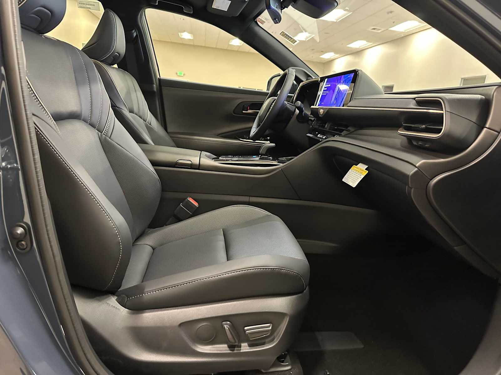 Thumbnail: 2026 Toyota Crown - 27