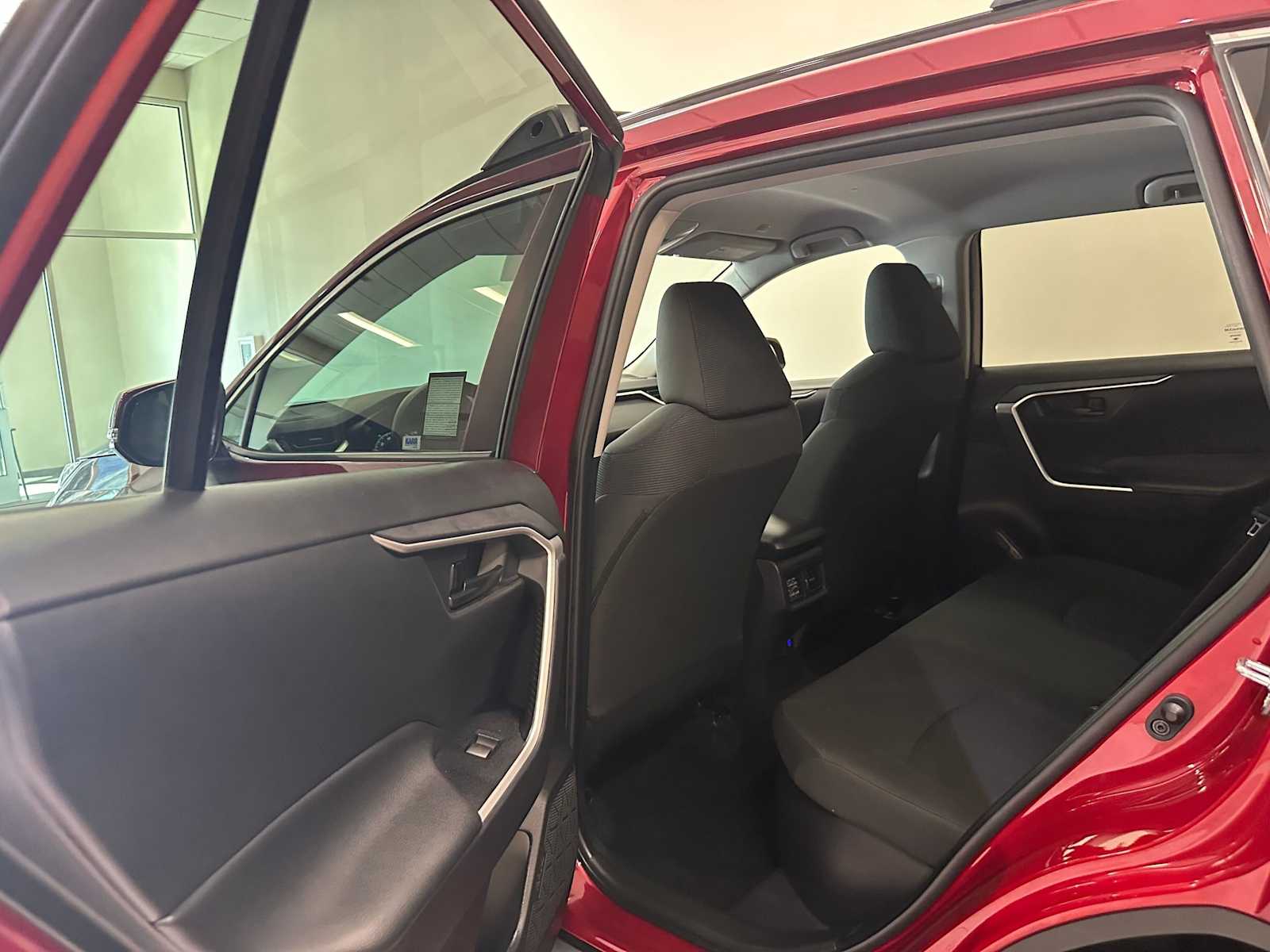 Thumbnail: 2025 Toyota RAV4 - 23