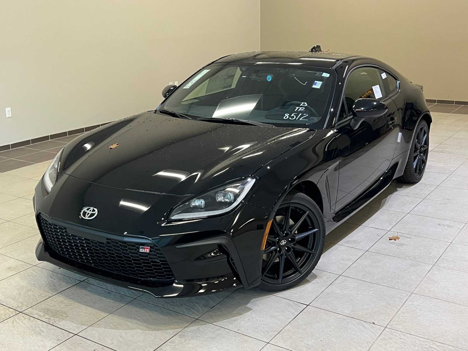 Thumbnail: 2025 Toyota GR86 - 1