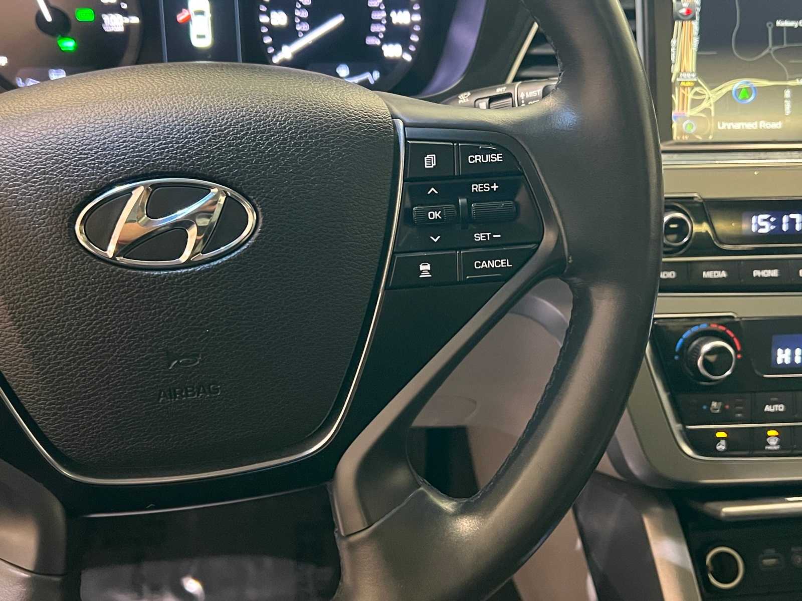 Thumbnail: 2016 Hyundai Sonata - 21