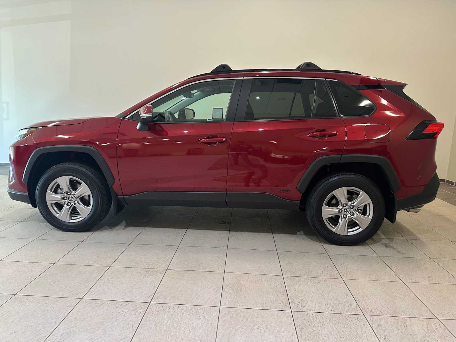 Thumbnail: 2025 Toyota RAV4 - 3