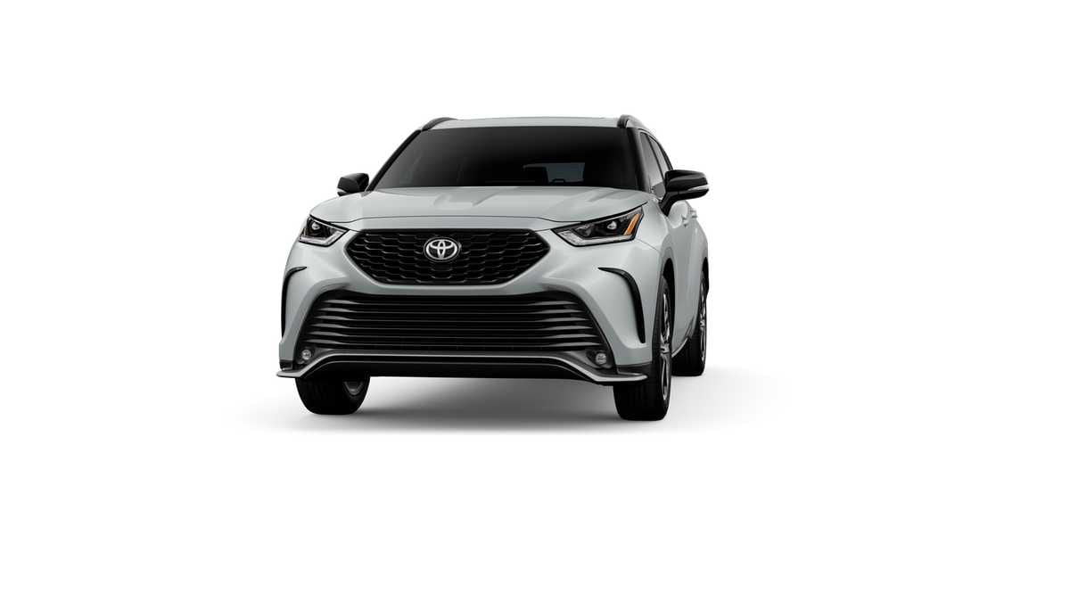 Thumbnail: 2026 Toyota Highlander - 18