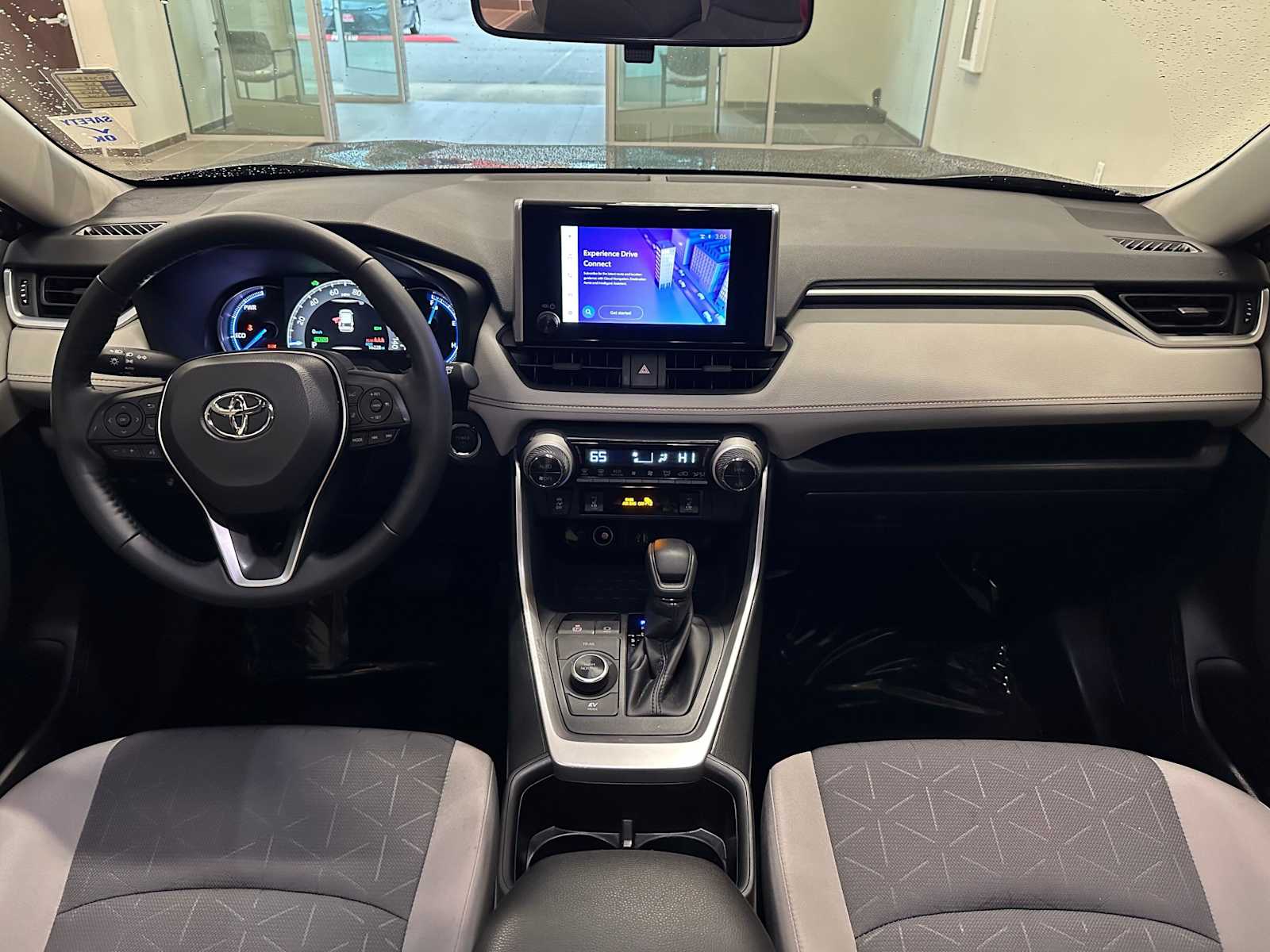 Thumbnail: 2025 Toyota RAV4 - 10