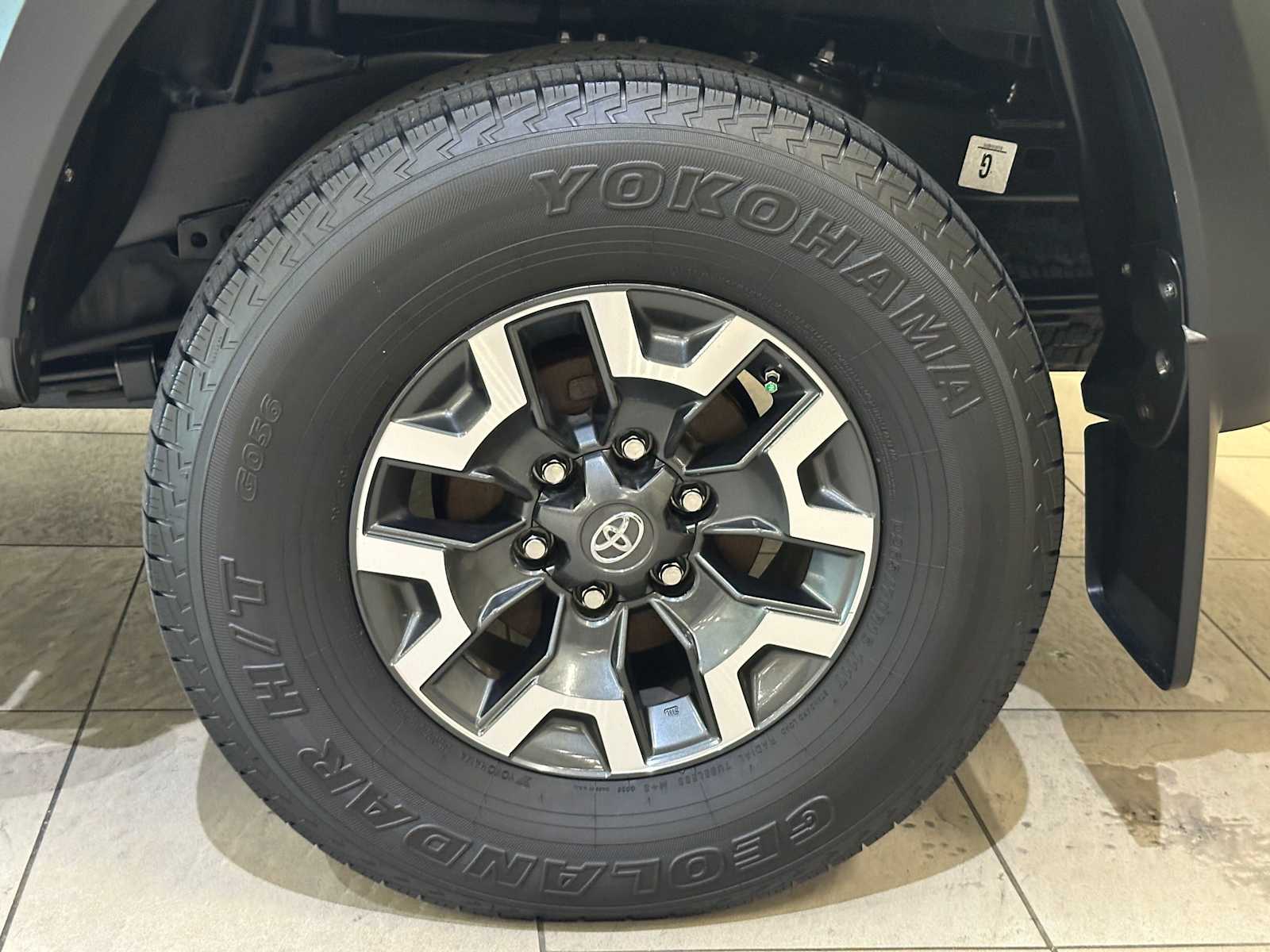 Thumbnail: 2018 Toyota Tacoma - 8