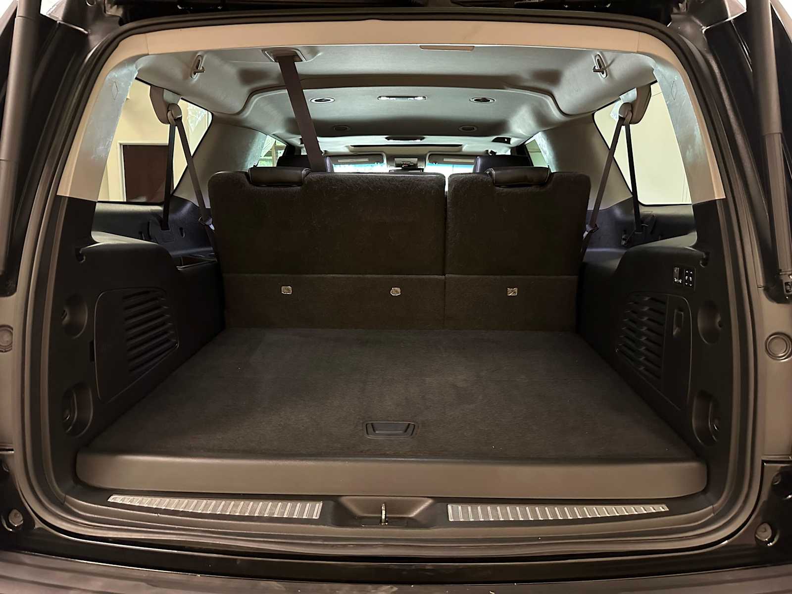 Thumbnail: 2015 Chevrolet Suburban - 31