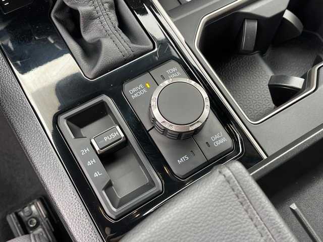 Thumbnail: 2025 Toyota Tundra - 25