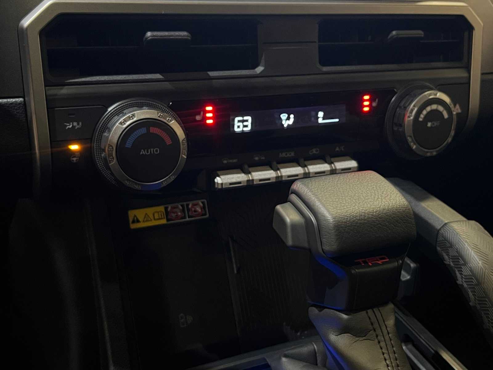 Thumbnail: 2025 Toyota 4Runner - 24