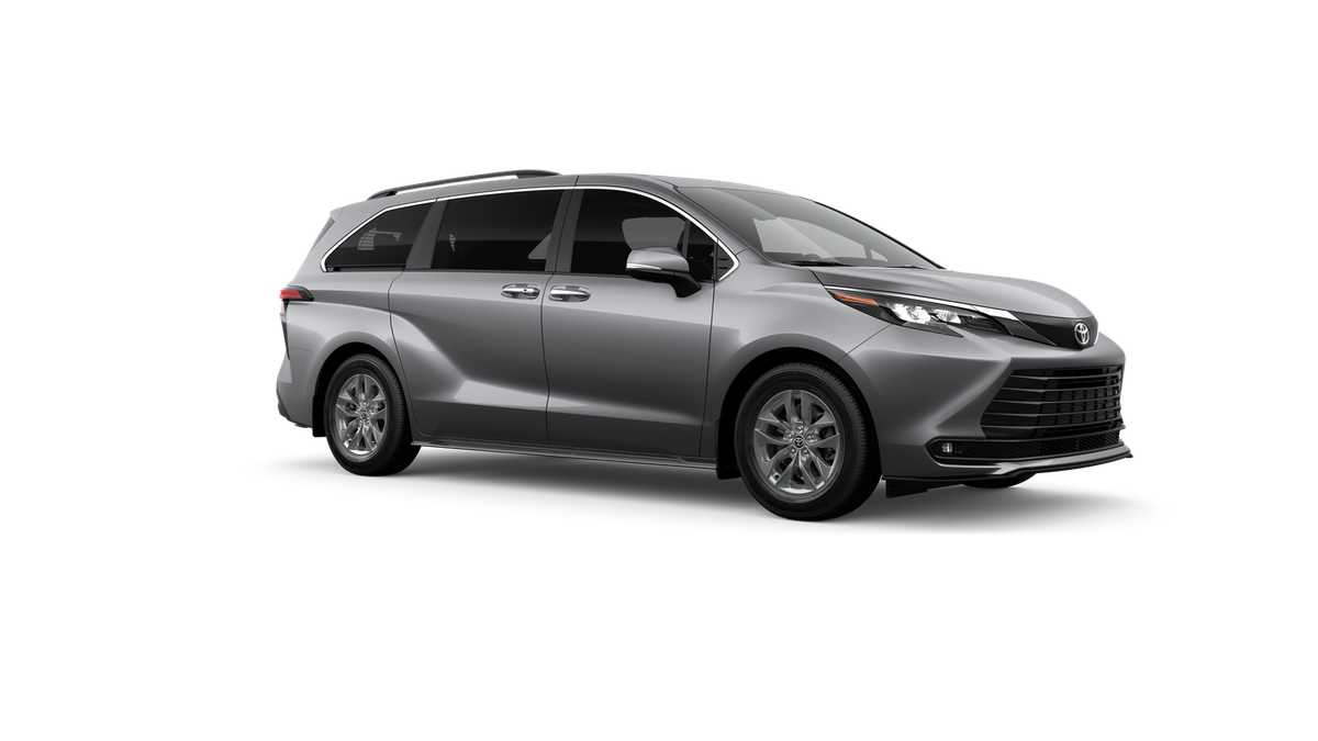 Thumbnail: 2026 Toyota Sienna - 14