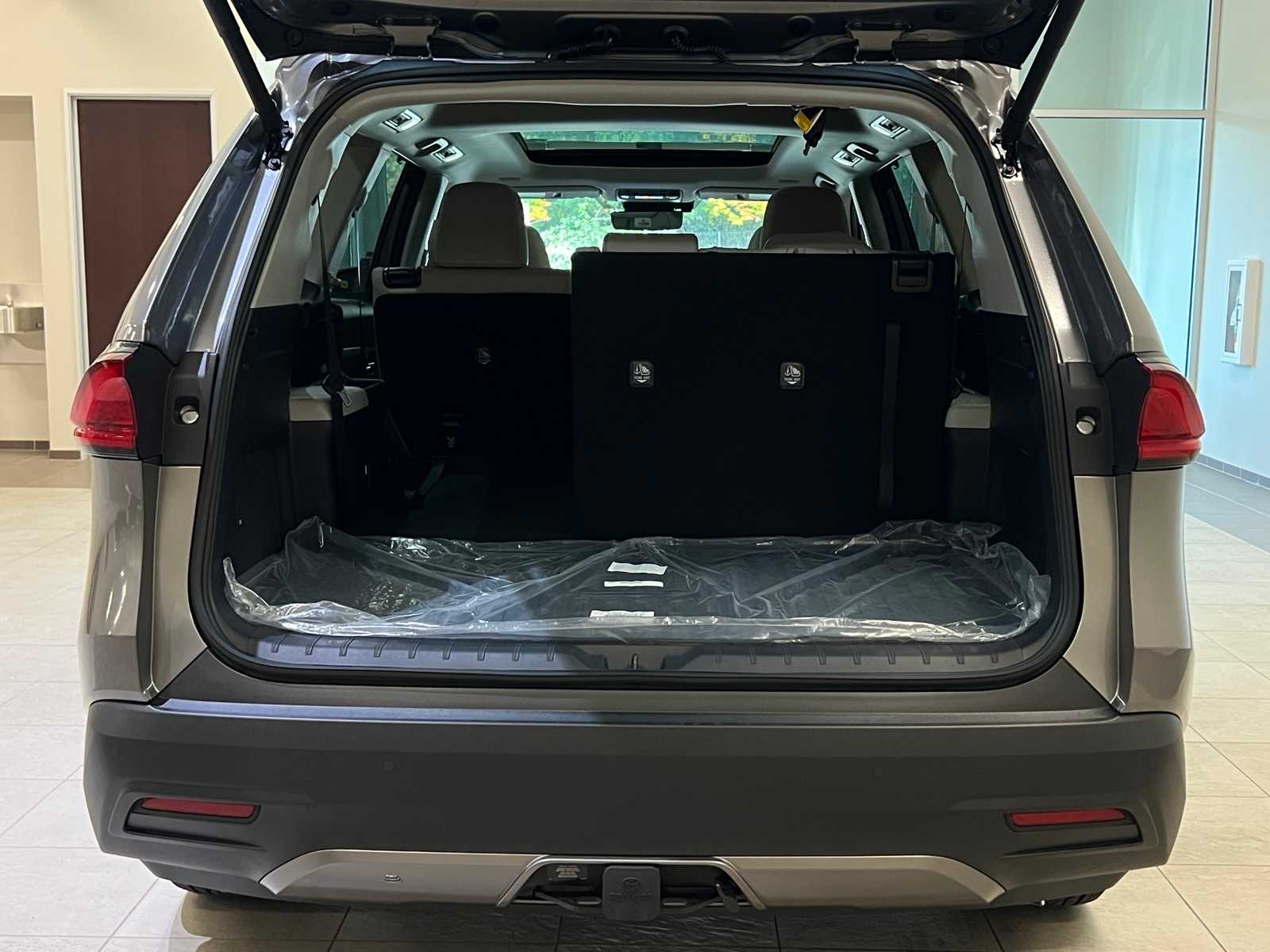 Thumbnail: 2026 Toyota Grand Highlander - 30