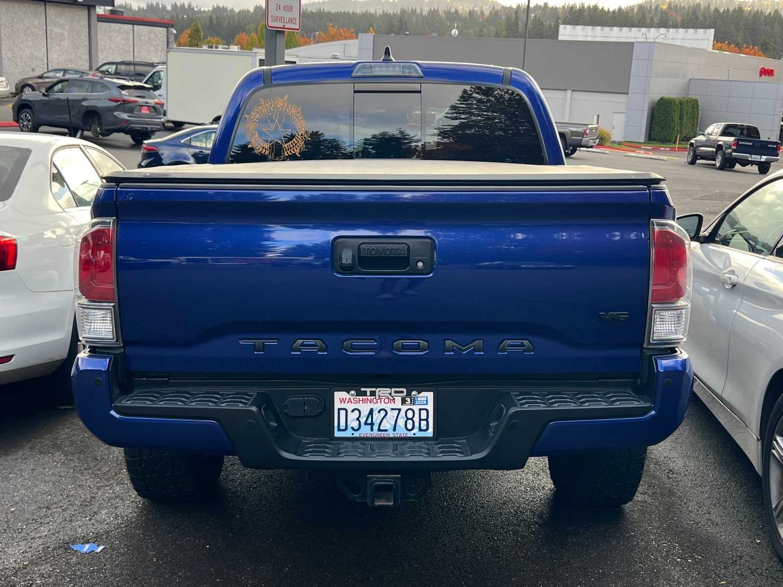 Thumbnail: 2022 Toyota Tacoma - 8