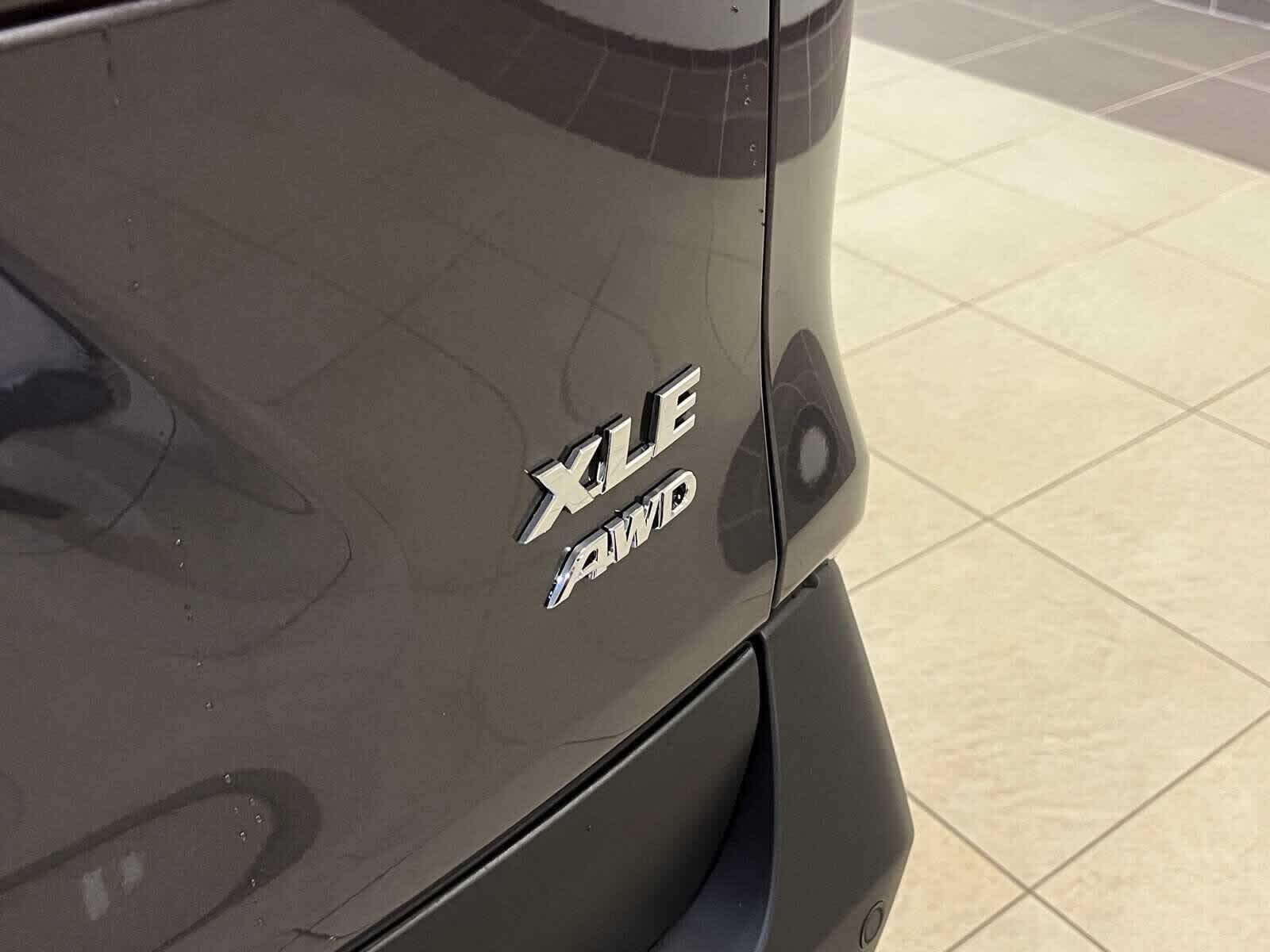 Thumbnail: 2025 Toyota RAV4 - 6