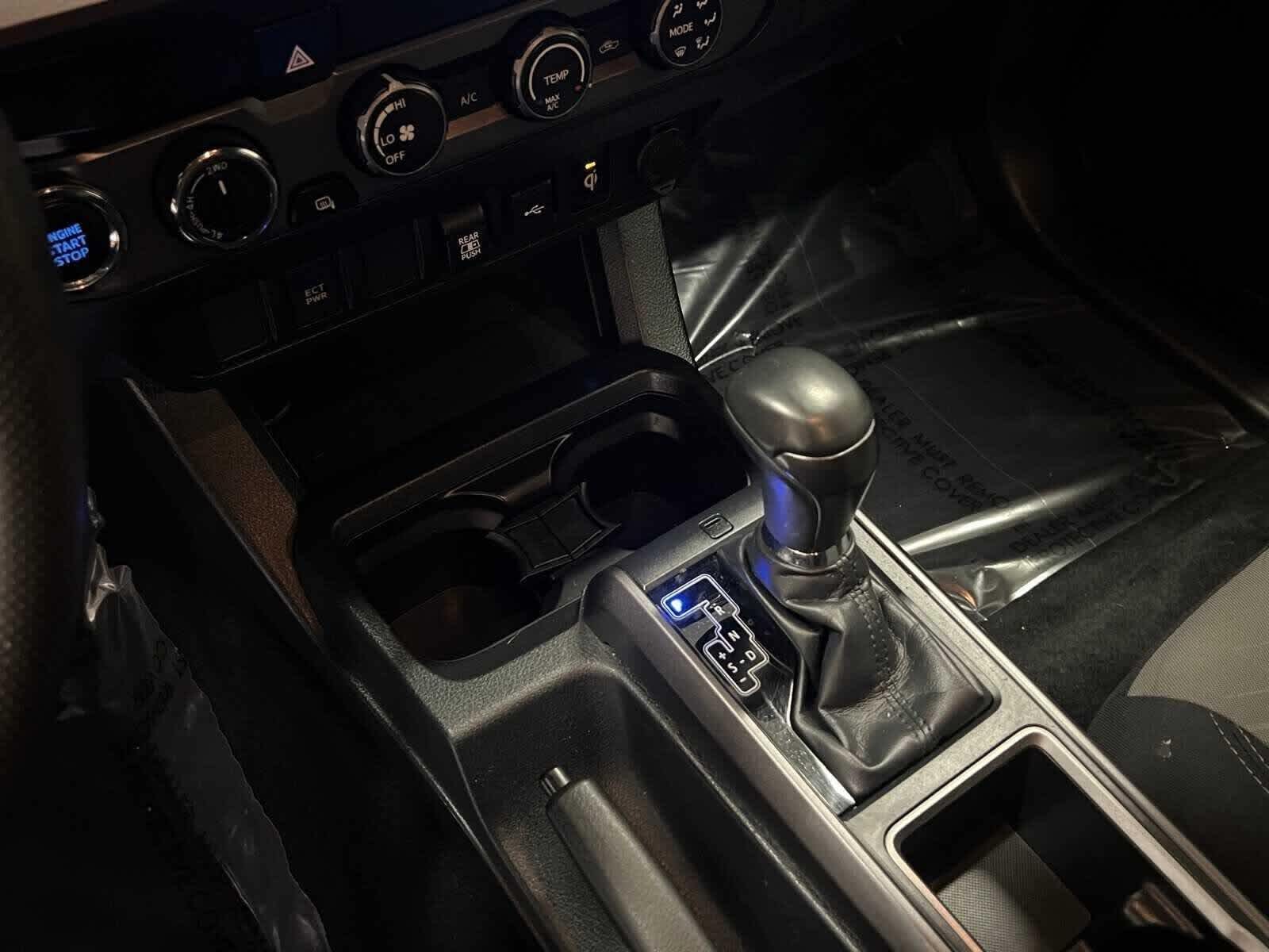 Thumbnail: 2020 Toyota Tacoma - 16