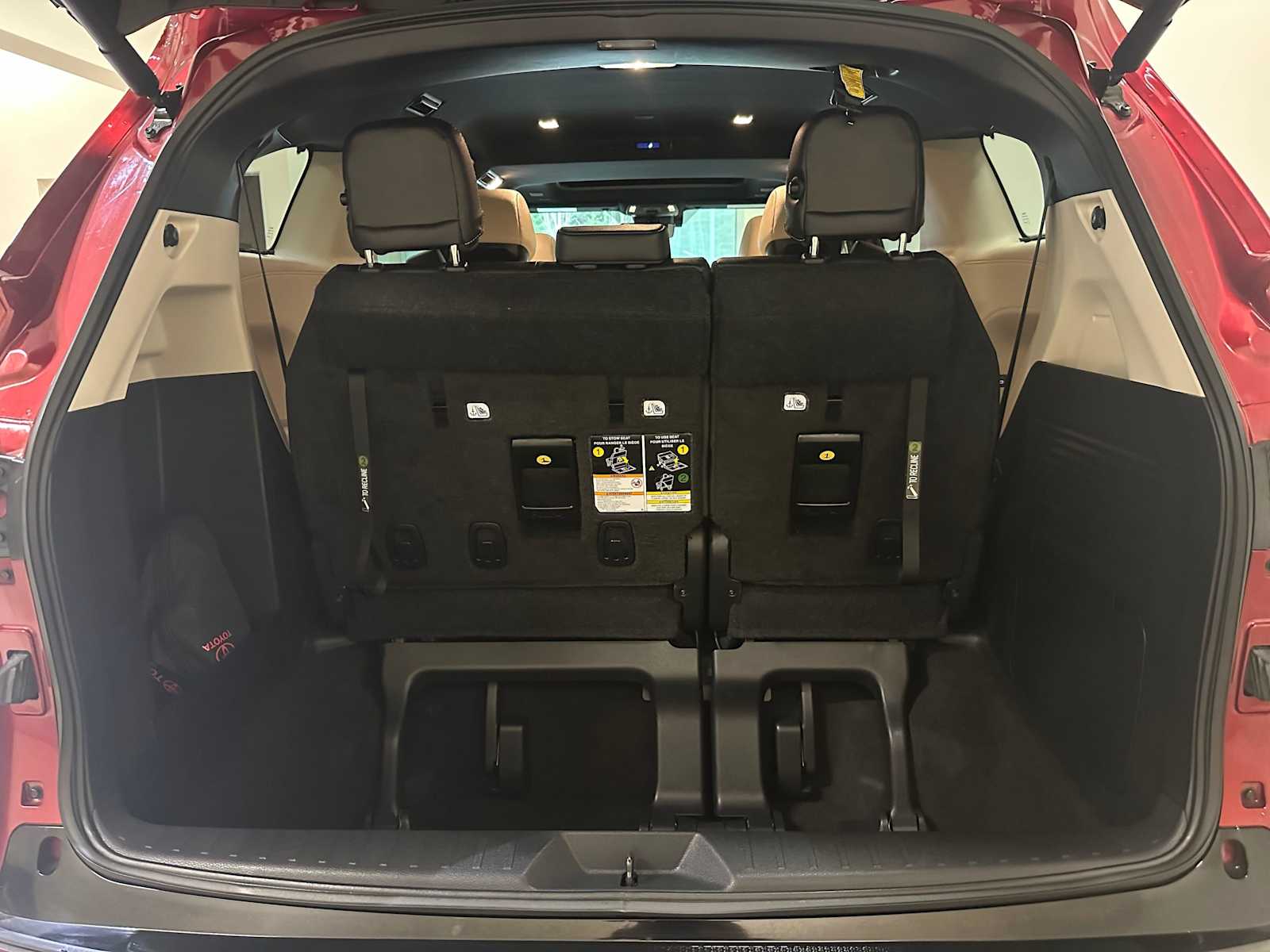 Thumbnail: 2025 Toyota Sienna - 31