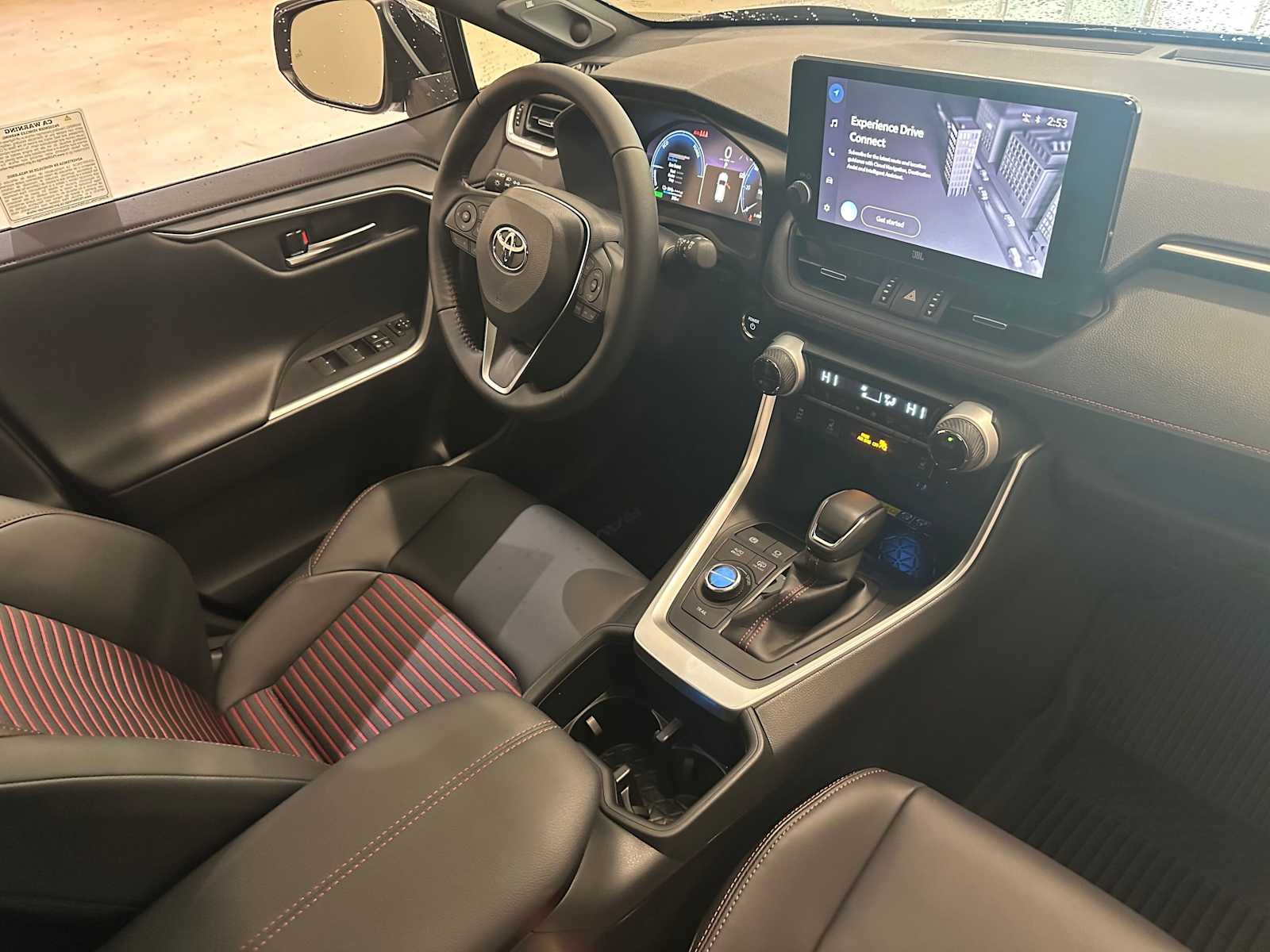 Thumbnail: 2025 Toyota RAV4 - 30