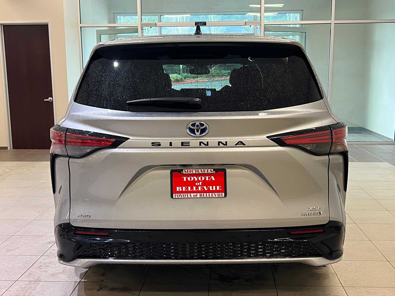 Thumbnail: 2024 Toyota Sienna - 7