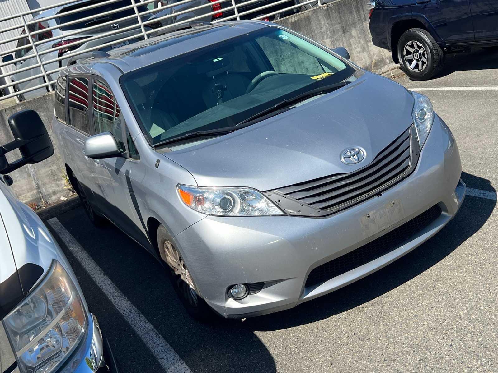 Thumbnail: 2012 Toyota Sienna - 3