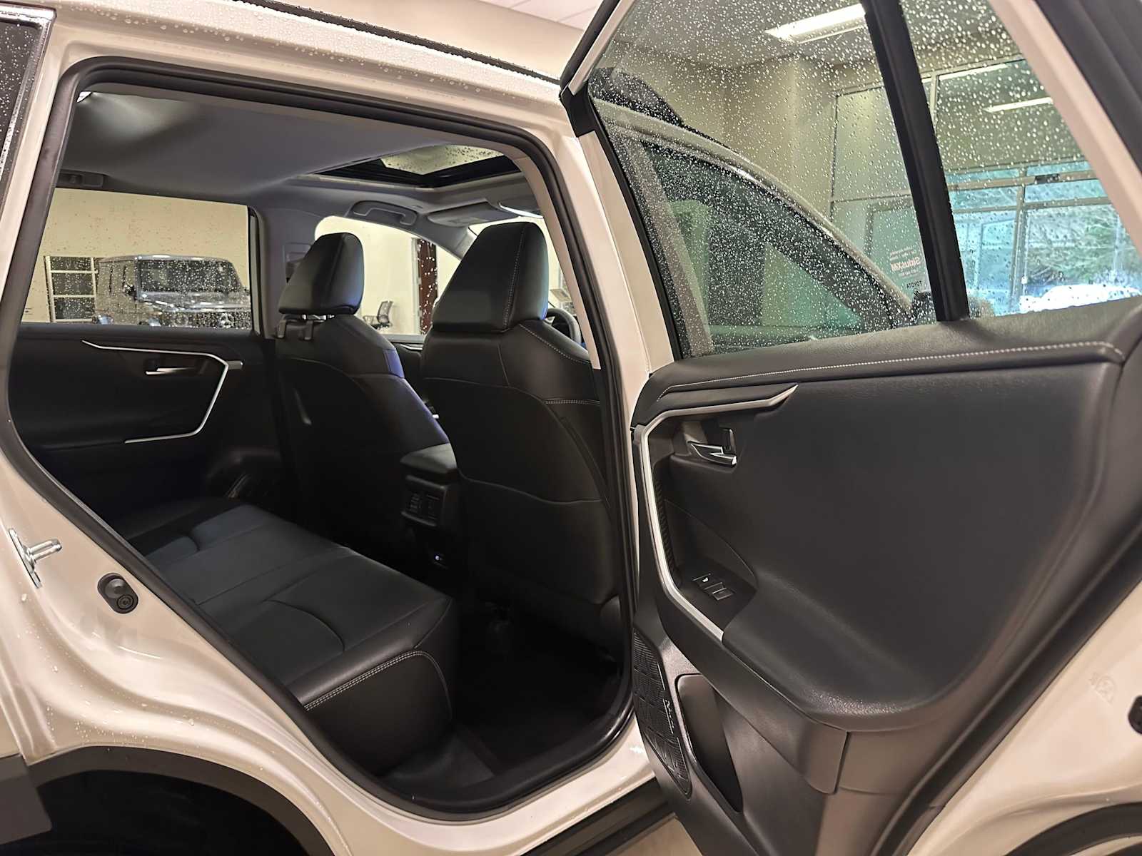 Thumbnail: 2024 Toyota RAV4 - 27