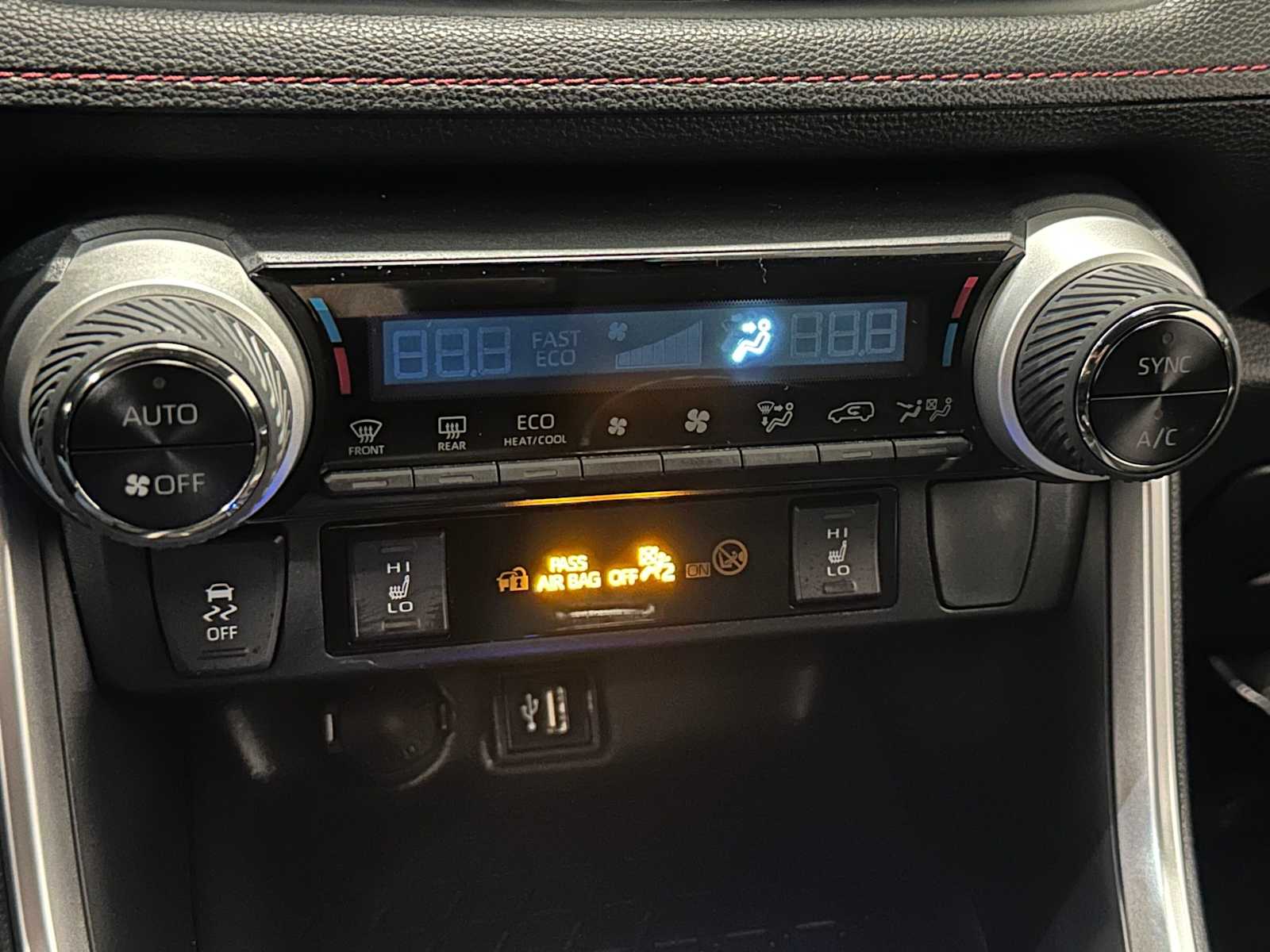 Thumbnail: 2024 Toyota RAV4 - 15