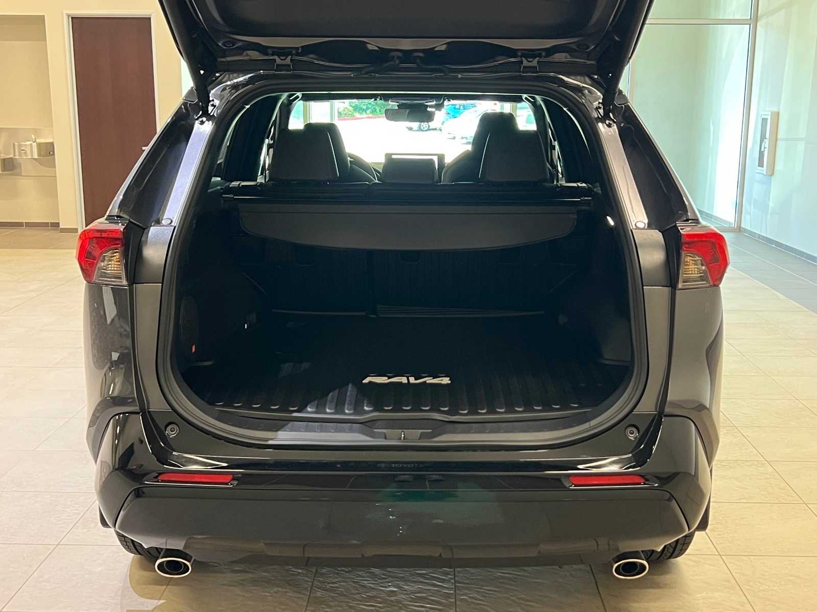 Thumbnail: 2025 Toyota RAV4 - 30