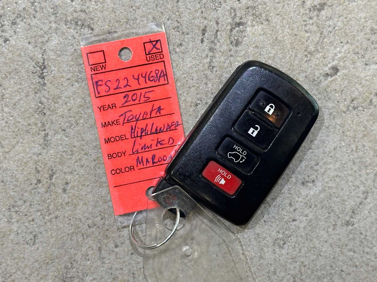 Thumbnail: 2015 Toyota Highlander - 33